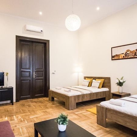 Real Apartments Klauzal Budapest Eksteriør bilde