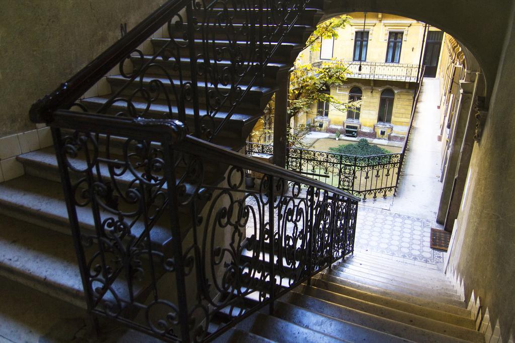 Real Apartments Klauzal Budapest Eksteriør bilde