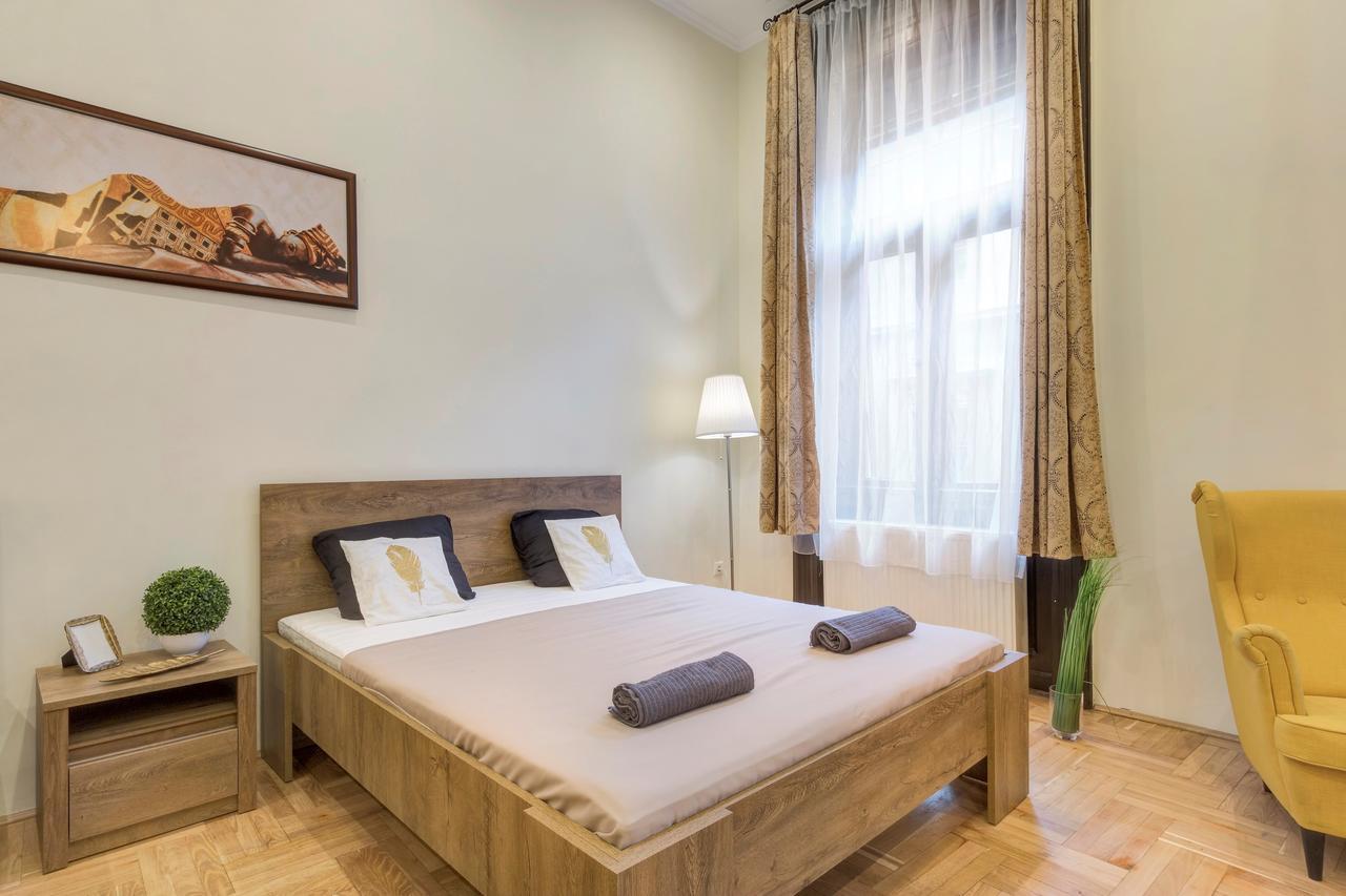 Real Apartments Klauzal Budapest Eksteriør bilde