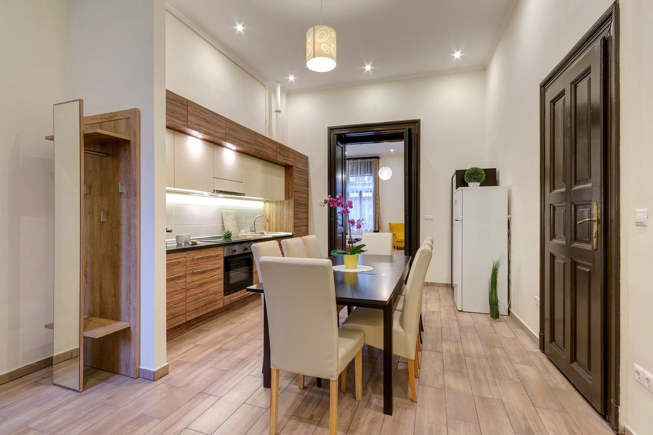 Real Apartments Klauzal Budapest Eksteriør bilde