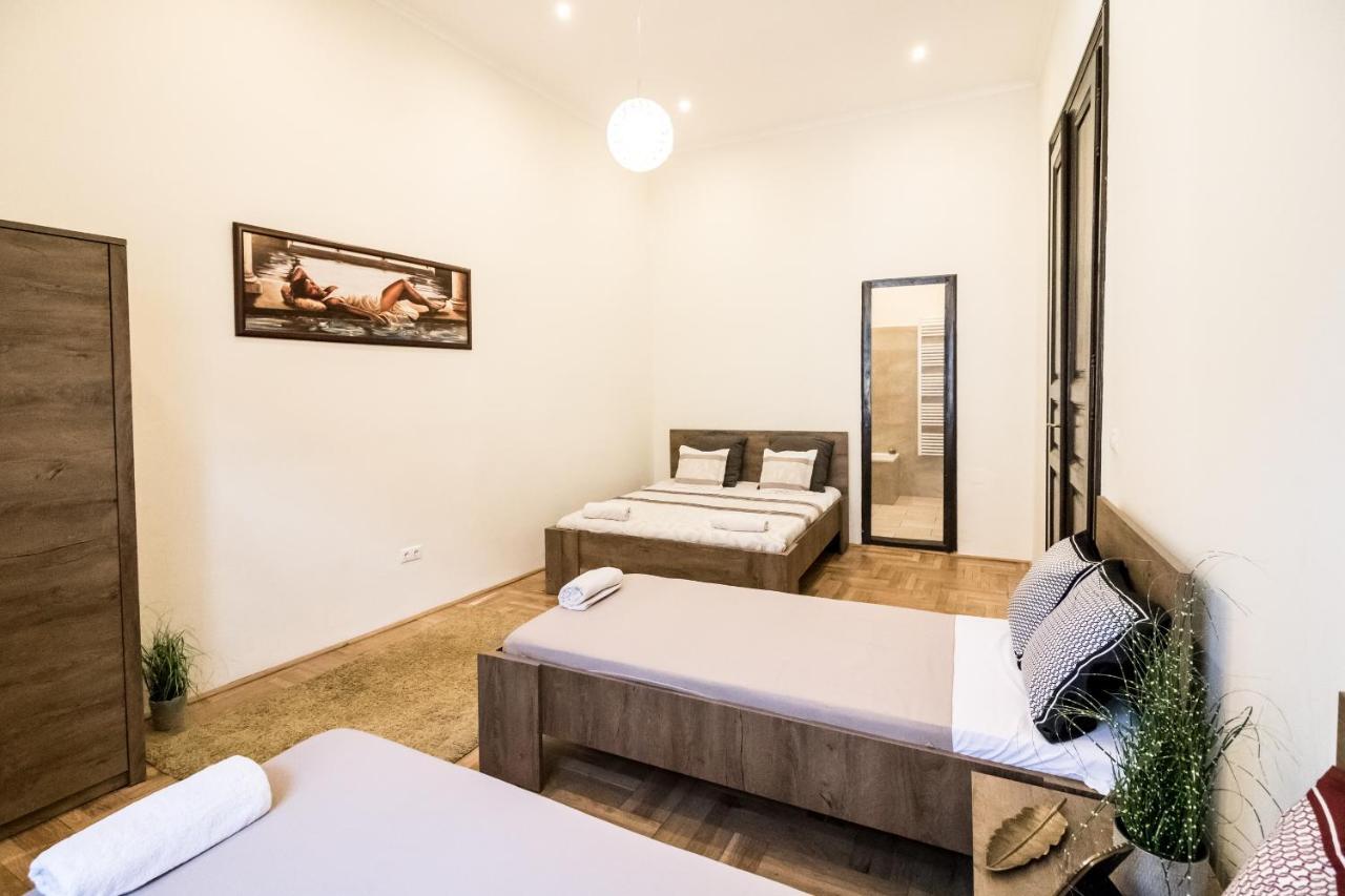 Real Apartments Klauzal Budapest Eksteriør bilde