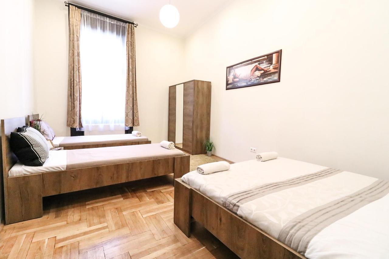 Real Apartments Klauzal Budapest Eksteriør bilde