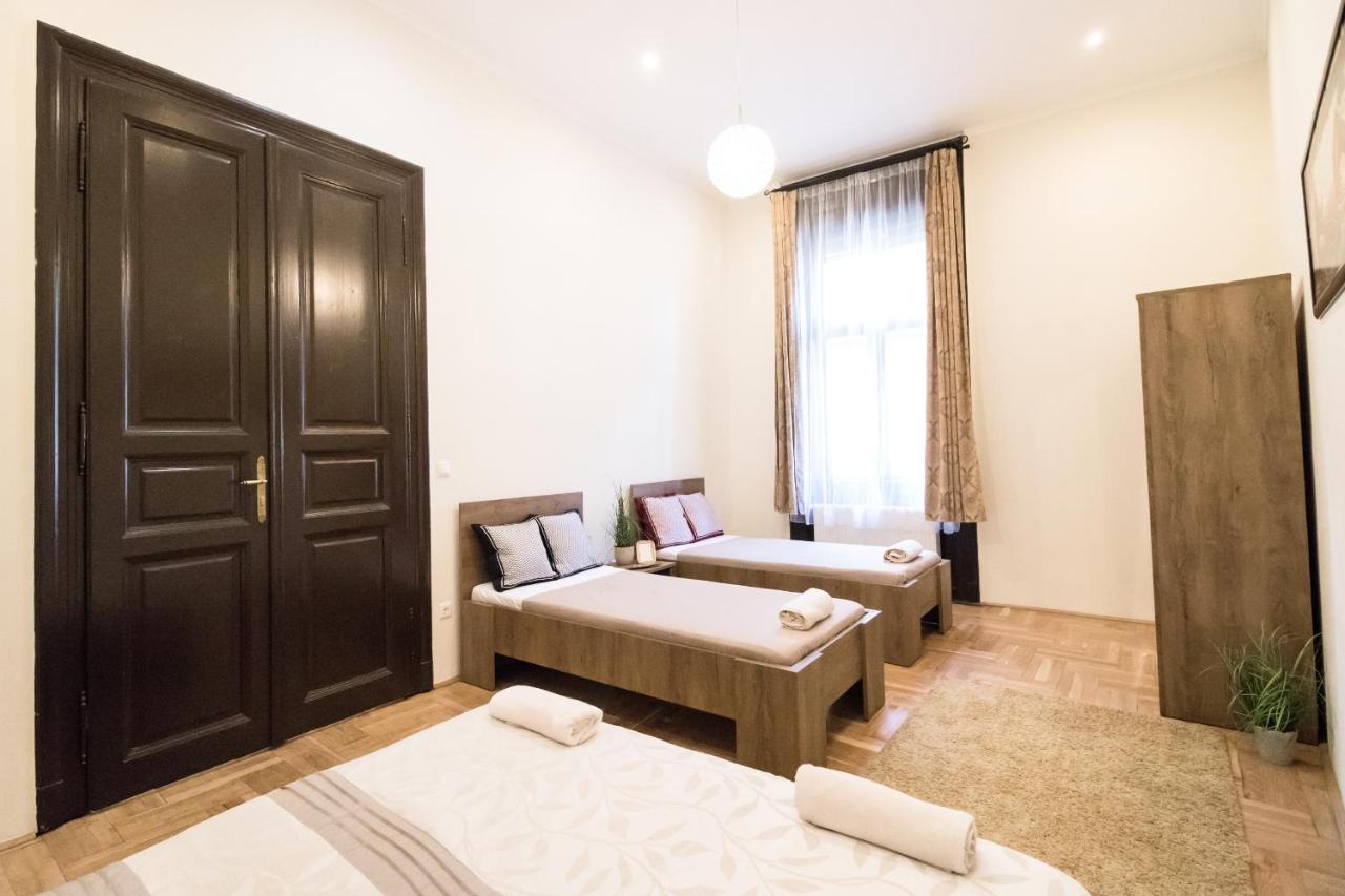 Real Apartments Klauzal Budapest Eksteriør bilde